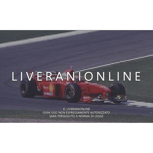 RETROSPETTIVA EDDIE IRVINE PILOTA F1 NELLA FOTO EDDIE IRVINE NEL 1998 CON LA FERRARI F 300 AG ALDO LIVERANI SAS