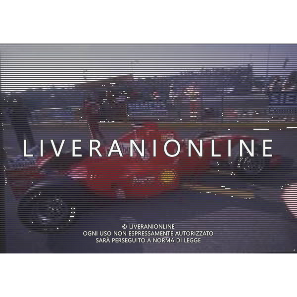 RETROSPETTIVA EDDIE IRVINE PILOTA F1 NELLA FOTO EDDIE IRVINE NEL 1998 CON LA FERRARI F 300 AG ALDO LIVERANI SAS