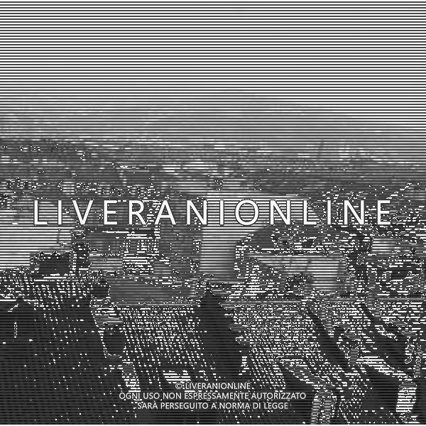 RETROSPETTIVA - VEDUTA PANORAMICA AEREA DELLA CITTA\' DI TORINO 1950-1960 ©ARCHIVIO / AGENZIA ALDO LIVERANI SAS