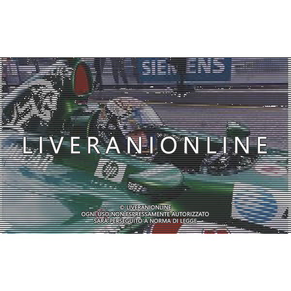 RETROSPETTIVA EDDIE IRVINE PILOTA F1 NELLA FOTO EDDIE IRVINE NEL 2002 SULLA JAGUAR R3 AG ALDO LIVERANI SAS  