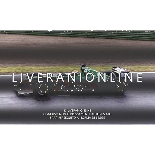RETROSPETTIVA EDDIE IRVINE PILOTA F1 NELLA FOTO EDDIE IRVINE NEL 2002 SULLA JAGUAR R3 AG ALDO LIVERANI SAS  