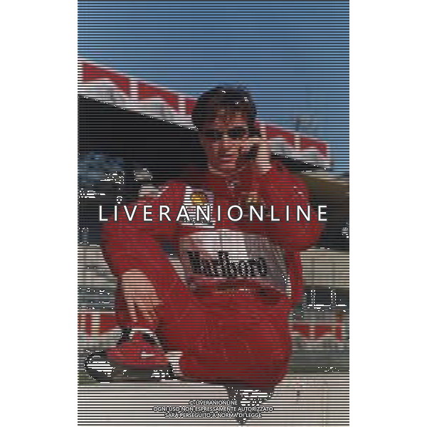 RETROSPETTIVA EDDIE IRVINE PILOTA F1 NELLA FOTO EDDIE IRVINE NEL 1997 CON LA FERRARI F 310 B AG ALDO LIVERANI SAS 