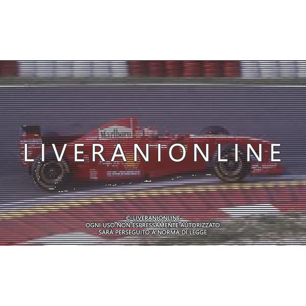 RETROSPETTIVA EDDIE IRVINE PILOTA F1 NELLA FOTO EDDIE IRVINE NEL 1997 CON LA FERRARI F 310 B AG ALDO LIVERANI SAS 