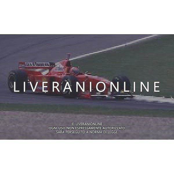 RETROSPETTIVA EDDIE IRVINE PILOTA F1 NELLA FOTO EDDIE IRVINE NEL 1997 CON LA FERRARI F 310 B AG ALDO LIVERANI SAS 