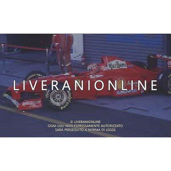 RETROSPETTIVA EDDIE IRVINE PILOTA F1 NELLA FOTO EDDIE IRVINE NEL 1997 CON LA FERRARI F 310 B AG ALDO LIVERANI SAS 