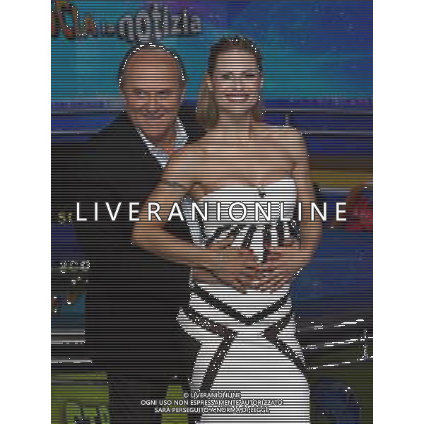 Cologno Monzese ( MI ) 15/04/2019 Mediaset - Photocall Striscia la Notizia Nella foto: Gerry Scotti e Michelle Hunziker PH Lauro Montagnini AG ALDO LIVERANI SAS