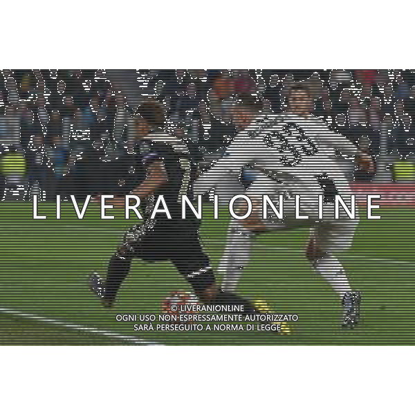 Torino 16.04.2019 Allianz Stadium 4 di finale Champions League Juventus vs Ajax ©Falzone/Agenzia Aldo Liverani NELLA FOTO : David Neres-Federico Bernardeschi © AGENZIA ALDO LIVERANI SAS - JUVENTUS vs AJAX ritorno quarti di finale Champions League 16.04.2019