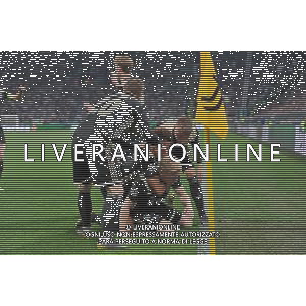 Torino 16.04.2019 Allianz Stadium 4 di finale Champions League Juventus vs Ajax ©Falzone/Agenzia Aldo Liverani NELLA FOTO : Esultanza dopo il gol di Donny van de Beek © AGENZIA ALDO LIVERANI SAS - JUVENTUS vs AJAX ritorno quarti di finale Champions League 16.04.2019