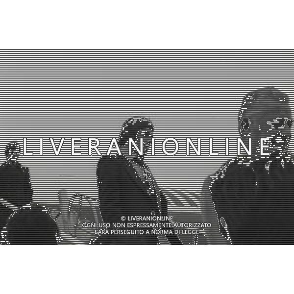 1973 MILANO -ARRIVO DELLA NAZIONALE ITALIANA DI CALCIO DA WEMBLEY DOPO L\'INCONTRO INGHILTERRA -ITALIA 0-1 CON GOAL DI FABIO CAPELLO NELLA FOTO PAOLO PULICI AG ALDO LIVERANI SAS