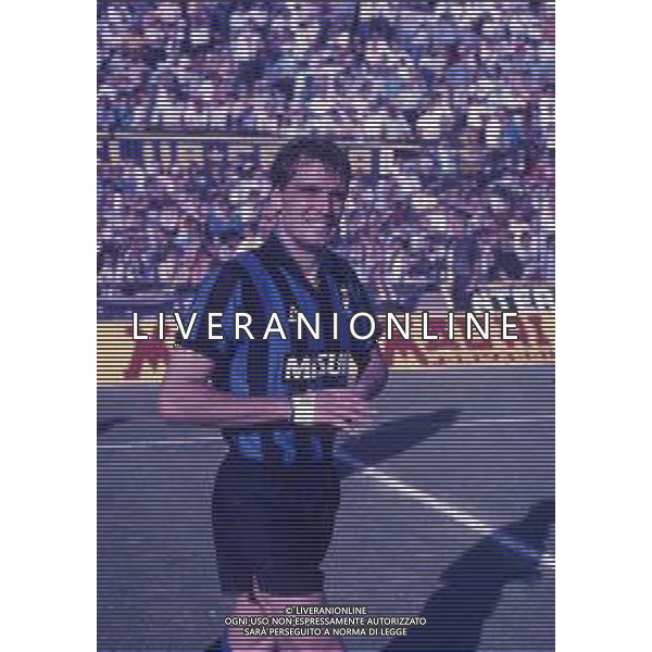 RETROSPETTIVA MARCO TARDELLI CALCIATORE NELLA FOTO MARCO TARDELLI CON LA MAGLIA DELL\'INTER 1985-1986 AG ALDO LIVERANI SAS 