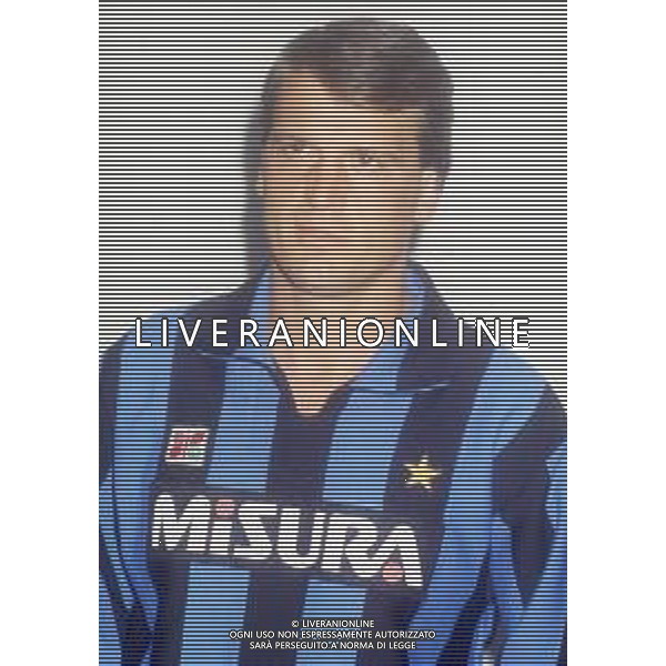 RETROSPETTIVA MARCO TARDELLI CALCIATORE NELLA FOTO MARCO TARDELLI CON LA MAGLIA DELL\'INTER 1985-1986 AG ALDO LIVERANI SAS 