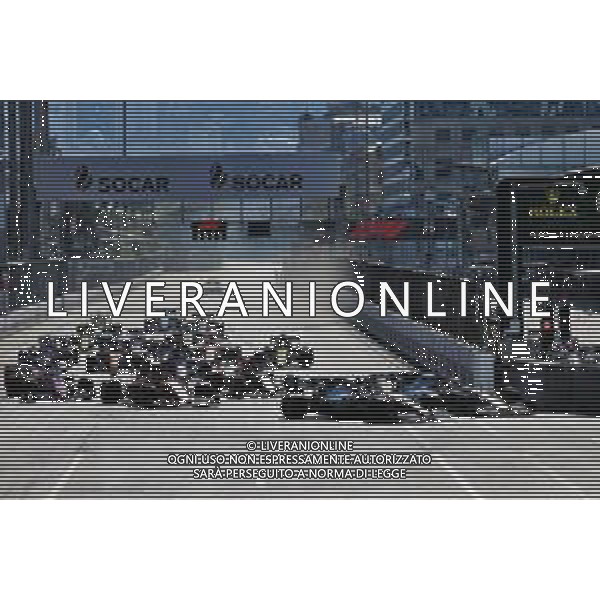 Valtteri Bottas (FIN) Mercedes AMG F1 W10 and Lewis Hamilton (GBR) Mercedes AMG F1 W10 lead at the start of the race. 28.04.2019. Formula 1 World Championship, Rd 4, Azerbaijan Grand Prix, Baku Street Circuit, Azerbaijan, Race Day. AG ALDO LIVERANI SAS-ONLY ITALY