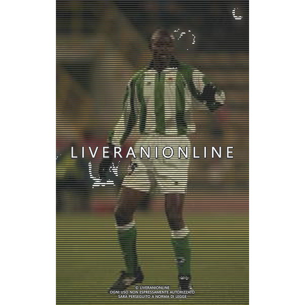 24-11-1998 BOLOGNA COPPA UEFA BOLOGNA REAL BETIS 4-1 NELLA FOTO finidi george AG ALDO LIVERANI SAS