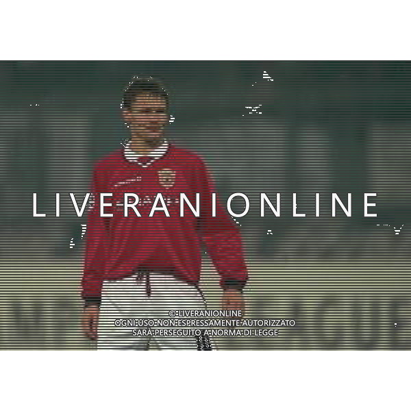 10-12-1997 TORINO-COPPA CAMPIONI JUVENTUS -MANCHESTER UNITED 1-0 NELLA FOTO Teddy Sheringham AG ALDO LIVERANI SAS 