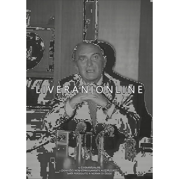 1994-MILANO SEDE INTER PIAZZA DUSE PRESENTAZIONE DEL NUOVO ALLENATORE OTTAVIO BIANCHI NELLA FOTO ERNESTO PELLEGRINI PRESIDENTE INTER AG ALDO LIVERANI SAS