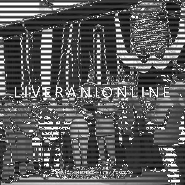 Funerali del pilota automobilistico Eugenio Castellotti, a Lodi il 16.03.1957 - RETROSPETTIVA ©ARCHIVIO / AGENZIA ALDO LIVERANI SAS