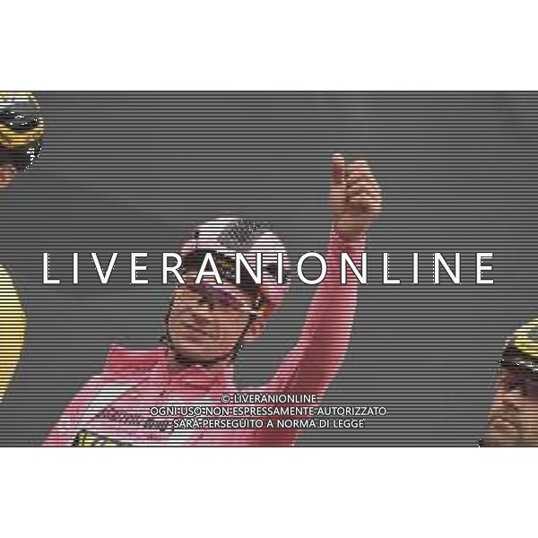 12-05-2019 Giro D\'italia; Tappa 02 Bologna - Fucecchio; 2019, Jumbo - Visma; Roglic, Primoz; Bologna Piazza Maggiore; - PARTENZA ©SIROTTI / AGENZIA ALDO LIVERANI SAS