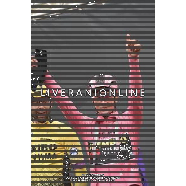 12-05-2019 Giro D\'italia; Tappa 02 Bologna - Fucecchio; 2019, Jumbo - Visma; Roglic, Primoz; Bologna Piazza Maggiore; - PARTENZA ©SIROTTI / AGENZIA ALDO LIVERANI SAS