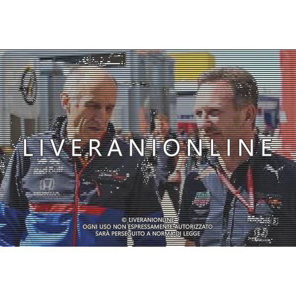 (L to R): Franz Tost (AUT) Scuderia Toro Rosso Team Principal with Christian Horner (GBR) Red Bull Racing Team Principal. 12.05.2019. Formula 1 World Championship, Rd 5, Spanish Grand Prix, Barcelona, Spain, Race Day. AG ALDO LIVERANI-ONLY ITALY