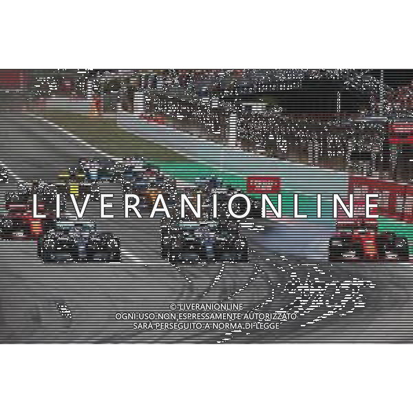 (L to R): Lewis Hamilton (GBR) Mercedes AMG F1 W10, Valtteri Bottas (FIN) Mercedes AMG F1 W10 and Sebastian Vettel (GER) Ferrari SF90 at the start of the race. 12.05.2019. Formula 1 World Championship, Rd 5, Spanish Grand Prix, Barcelona, Spain, Race Day. AG ALDO LIVERANI-ONLY ITALY
