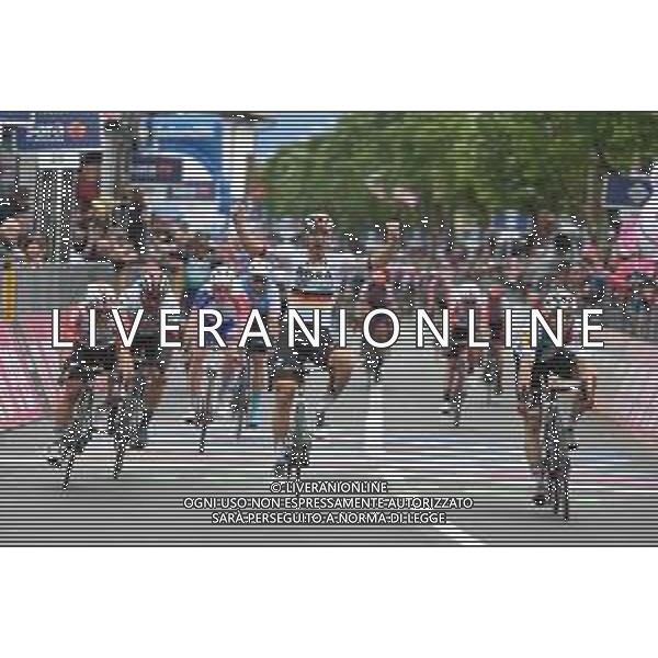 12-05-2019 Giro D\'italia; Tappa 02 Bologna - Fucecchio; 2019, Bora - Hansgrohe; 2019, Lotto - Soudal; 2019, Deceunick - Quickstep; Ackermann, Pascal; Ewan, Caleb; Viviani, Elia; Fucecchio; - ARRIVO E PODIO ©SIROTTI / AGENZIA ALDO LIVERANI SAS