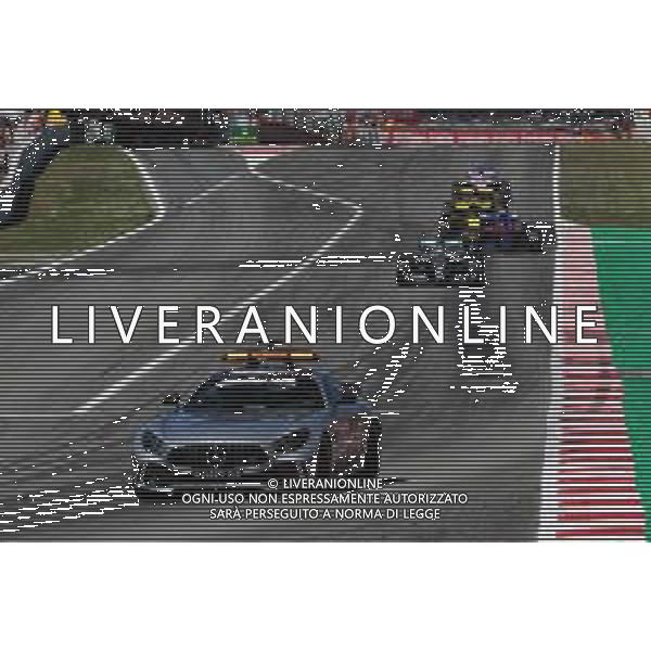 Lewis Hamilton (GBR) Mercedes AMG F1 W10 leads behind the FIA Safety Car. 12.05.2019. Formula 1 World Championship, Rd 5, Spanish Grand Prix, Barcelona, Spain, Race Day. AG ALDO LIVERANI SAS-ONLY ITALY