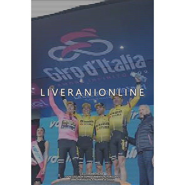 12-05-2019 Giro D\'italia; Tappa 02 Bologna - Fucecchio; 2019, Jumbo - Visma; Roglic, Primoz; Adorni, Vittorio; Fucecchio; - ARRIVO E PODIO ©SIROTTI / AGENZIA ALDO LIVERANI SAS