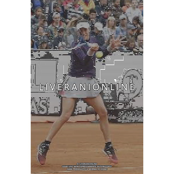 Roma 13/05/2019 - INTERNAZIONALI BNL D\' Italia 2019 - Saisai Zheng vs Gabrine Muguruza nella foto: Gabrine Muguruza ©Claudio Zamagni/Agenzia Aldo Liverani s.a.s. Gabrine Muguruza in action during the Woman Singles match between Saisai Zheng and Gabrine Muguruza at the The Internazionali BNL d\'Italia 2019 at Foro Italico on May 13, 2015 in Rome, Italy. / AGENZIA ALDO LIVERANI SAS