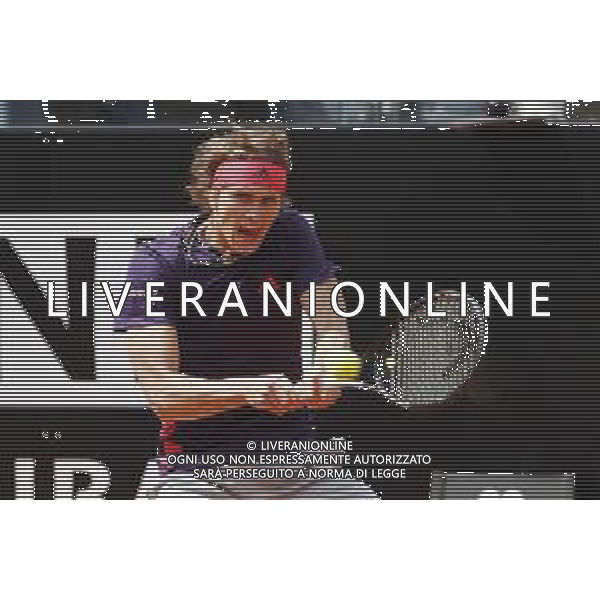 Roma 13/05/2019 - INTERNAZIONALI BNL D\' Italia 2019 - Alexander Zverev vs Matteo Berrettini - nella foto: Alexander Zverev©Claudio Zamagni/Agenzia Aldo Liverani s.a.s. Alexander Zverev during the mens match between Alexander Zverev and Matteo Berrettini at the The Internazionali BNL d\'Italia 2019 at Foro Italico on May 14, 2019 in Rome, Italy. / AGENZIA ALDO LIVERANI SAS