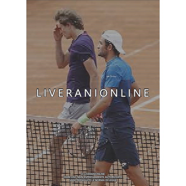 Roma 13/05/2019 - INTERNAZIONALI BNL D\' Italia 2019 - Alexander Zverev vs Matteo Berrettini - nella foto: delusione Alexander Zverev Esultanza Matteo Berrettini ©Claudio Zamagni/Agenzia Aldo Liverani s.a.s. during the mens match between Alexander Zverev and Matteo Berrettini at the The Internazionali BNL d\'Italia 2019 at Foro Italico on May 14, 2019 in Rome, Italy. / AGENZIA ALDO LIVERANI SAS