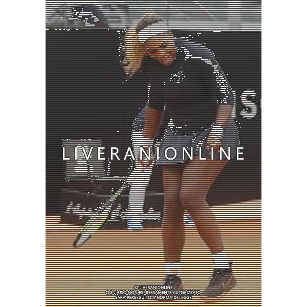 Roma 13/05/2019 - INTERNAZIONALI BNL D\' Italia 2019 - Serena Williams vs Rebecca Peterson nella foto: Serena Williams ©Claudio Zamagni/Agenzia Aldo Liverani s.a.s. Serena Williams in action during the Woman Singles match between Serena Williams and Rebecca Peterson at the The Internazionali BNL d\'Italia 2019 at Foro Italico on May 13, 2015 in Rome, Italy. / AGENZIA ALDO LIVERANI SAS