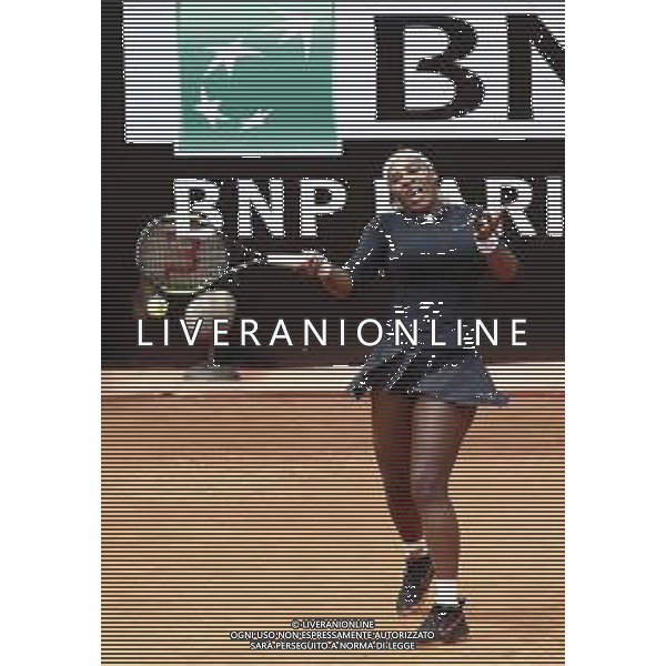 Roma 13/05/2019 - INTERNAZIONALI BNL D\' Italia 2019 - Serena Williams vs Rebecca Peterson nella foto: Serena Williams ©Claudio Zamagni/Agenzia Aldo Liverani s.a.s. Serena Williams in action during the Woman Singles match between Serena Williams and Rebecca Peterson at the The Internazionali BNL d\'Italia 2019 at Foro Italico on May 13, 2015 in Rome, Italy. / AGENZIA ALDO LIVERANI SAS