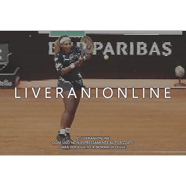 Roma 13/05/2019 - INTERNAZIONALI BNL D\' Italia 2019 - Serena Williams vs Rebecca Peterson nella foto: Serena Williams ©Claudio Zamagni/Agenzia Aldo Liverani s.a.s. Serena Williams in action during the Woman Singles match between Serena Williams and Rebecca Peterson at the The Internazionali BNL d\'Italia 2019 at Foro Italico on May 13, 2015 in Rome, Italy. / AGENZIA ALDO LIVERANI SAS