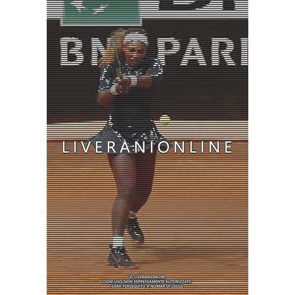 Roma 13/05/2019 - INTERNAZIONALI BNL D\' Italia 2019 - Serena Williams vs Rebecca Peterson nella foto: Serena Williams ©Claudio Zamagni/Agenzia Aldo Liverani s.a.s. Serena Williams in action during the Woman Singles match between Serena Williams and Rebecca Peterson at the The Internazionali BNL d\'Italia 2019 at Foro Italico on May 13, 2015 in Rome, Italy. / AGENZIA ALDO LIVERANI SAS