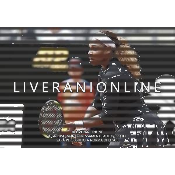 Roma 13/05/2019 - INTERNAZIONALI BNL D\' Italia 2019 - Serena Williams vs Rebecca Peterson nella foto: Serena Williams ©Claudio Zamagni/Agenzia Aldo Liverani s.a.s. Serena Williams in action during the Woman Singles match between Serena Williams and Rebecca Peterson at the The Internazionali BNL d\'Italia 2019 at Foro Italico on May 13, 2015 in Rome, Italy. / AGENZIA ALDO LIVERANI SAS