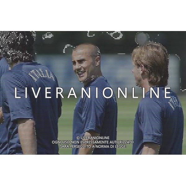 Coverciano 31/05/2005 Raduno e Allenamento della Nazionale Italiana Calcio nella foto fabio cannavaro e antonio cassano ph gianni nucci/agenzia aldo liverani