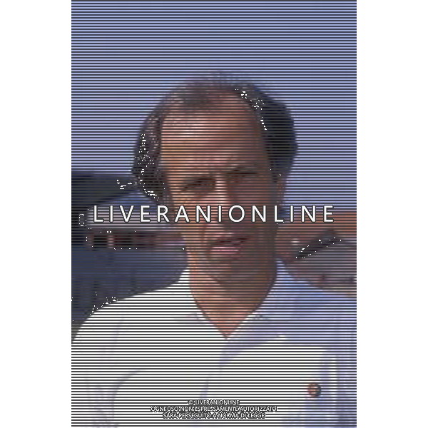 RETROSPETTIVA FRANCO SCOGLIO ALLENATORE CALCIO NELLA FOTO FRANCO SCOGLIO ALLENATORE GENOA CALCIO 1988-89 AG ALDO LIVERANI SAS