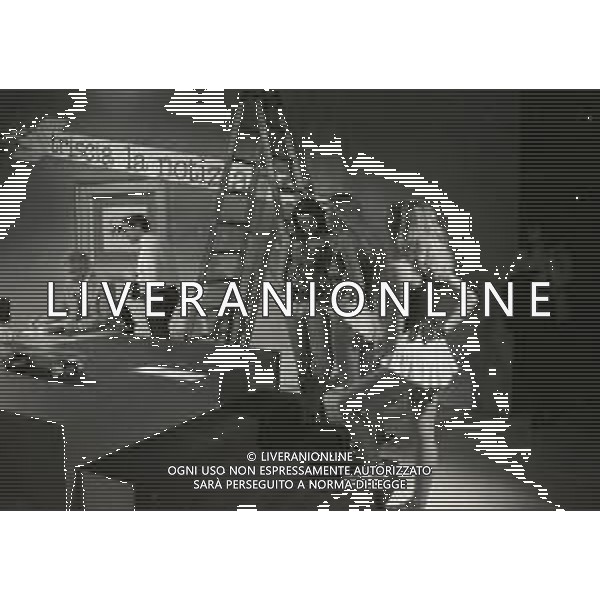 TRASMISSIONE TELEVISIVA STRISCIA LA NOTIZIA NELLA FOTO EZIO GREGGIO E PISU RAFFEALE AG ALDO LIVERANI SAS