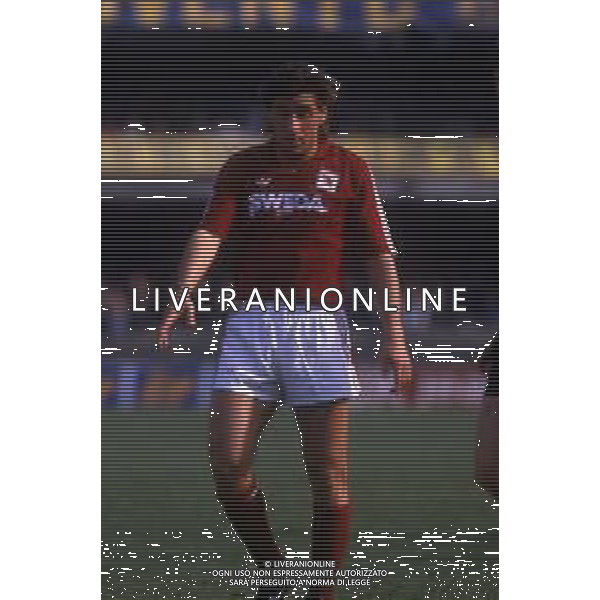RETROSPETTIVA MASSIMO CRIPPA CALCIATORE NELLA FOTO MASSIMO CRIPPA CON LA MAGLIA DEL TORINO CALCIO 1987-1988 AG ALDO LIVERANI SAS