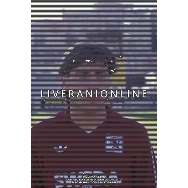 RETROSPETTIVA MASSIMO CRIPPA CALCIATORE NELLA FOTO MASSIMO CRIPPA CON LA MAGLIA DEL TORINO CALCIO 1987-1988 AG ALDO LIVERANI SAS