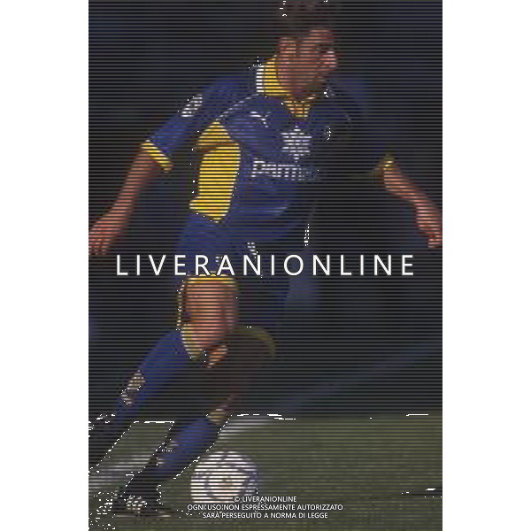 RETROSPETTIVA MASSIMO CRIPPA CALCIATORE NELLA FOTO MASSIMO CRIPPA CON LA MAGLIA DEL PARMA CALCIO 1997-1998 AG ALDO LIVERANI SAS