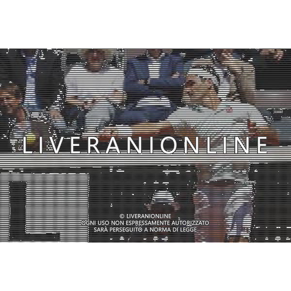 Roma 16/05/2019 - INTERNAZIONALI BNL D\' Italia 2019 - Joao Sousa vs Roger Federer - nella foto: Roger Federer ©Claudio Zamagni/Agenzia Aldo Liverani s.a.s. Roger Federer during the match between Joao Sousa and Roger Federer at the The Internazionali BNL d\'Italia 2019 at Foro Italico on May 16, 2019 in Rome, Italy. Photo Credit by Claudio Zamagni-Aldo Liverani Photo Agency / AGENZIA ALDO LIVERANI SAS