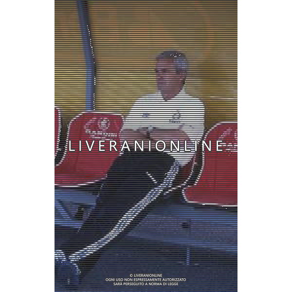 LUIGI SIMONI, detto Gigi, dirigente e allenatore di calcio italiano - RETROSPETTIVA nella foto allenatore Internazionale Campionato 1997-1998 in panchina ©ARCHIVIO / AGENZIA ALDO LIVERANI SAS