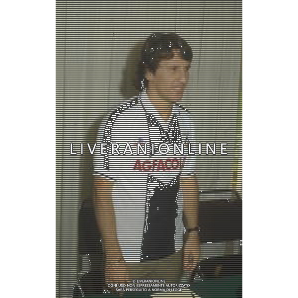 RETROSPETTIVA ZICO PSEUDONIMO DI ARTHUR ANTUNES COIMBRA CALCIATORE NELLA FOTO ZICO PSEUDONIMO DI ARTHUR ANTUNES COIMBRA CON LA MAGLIA DELL\'UDINESE CALCIO AG ALDO LIVERANI SAS