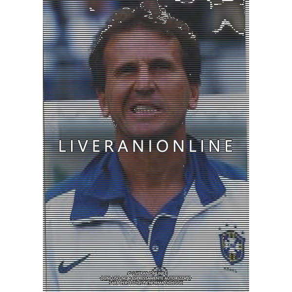 RETROSPETTIVA ZICO PSEUDONIMO DI ARTHUR ANTUNES COIMBRA CALCIATORE NELLA FOTO ZICO PSEUDONIMO DI ARTHUR ANTUNES COIMBRA ALLENATORE NAZIONALE BRASILE AG ALDO LIVERANI SAS