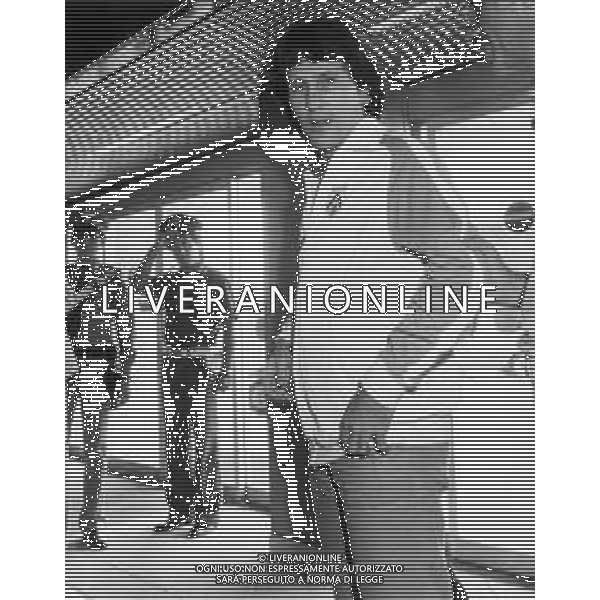 RETROSPETTIVA ZICO PSEUDONIMO DI ARTHUR ANTUNES COIMBRA CALCIATORE NELLA FOTO ZICO PSEUDONIMO DI ARTHUR ANTUNES COIMBRA A MALPENSA IL GIORNO DEL SUO ARRIVO NUOVO ACQUISTO UDINESE CALCIO AG ALDO LIVERANI SAS