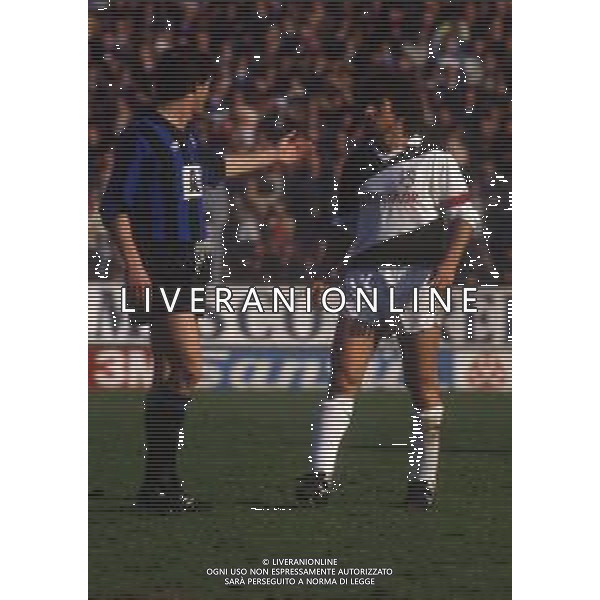 RETROSPETTIVA ZICO PSEUDONIMO DI ARTHUR ANTUNES COIMBRA CALCIATORE NELLA FOTO ZICO PSEUDONIMO DI ARTHUR ANTUNES COIMBRA CON LA MAGLIA DELL\'UDINESE AG ALDO LIVERANI SAS