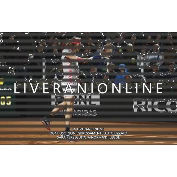 Roma 16/05/2019 - INTERNAZIONALI BNL D\' Italia 2019 - Stefanos Tsitsipas vs Fabio Fognini - nella foto: Stefanos Tsitsipas ©Claudio Zamagni/Agenzia Aldo Liverani s.a.s. Stefanos Tsitsipas during the match between Stefanos Tsitsipas and Fabio Fognini at The Internazionali BNL d\'Italia 2019 at Foro Italico on May 16, 2019 in Rome, Italy. Photo Credit by Claudio Zamagni-Aldo Liverani Photo Agency / AGENZIA ALDO LIVERANI SAS