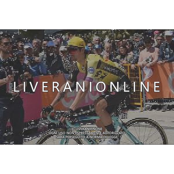 17-05-2019 Giro D\'italia; Tappa 07 Vasto - L\'aquila; 2019, Jumbo - Visma; Roglic, Primoz; Vasto; © SIROTTI / AGENZIA ALDO LIVERANI SAS