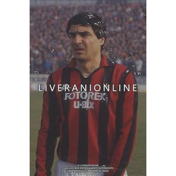 RETROSPETTIVA AGOSTINO DI BARTOLOMEI CALCIATORE 1986-87 NELLA FOTO AGOSTINO DI BARTOLOMEI CON LA MAGLIA DEL MILAN CALCIO AG ALDO LIVERANI SAS